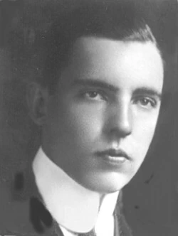 Black-and-white portrait of William Vincent Astor